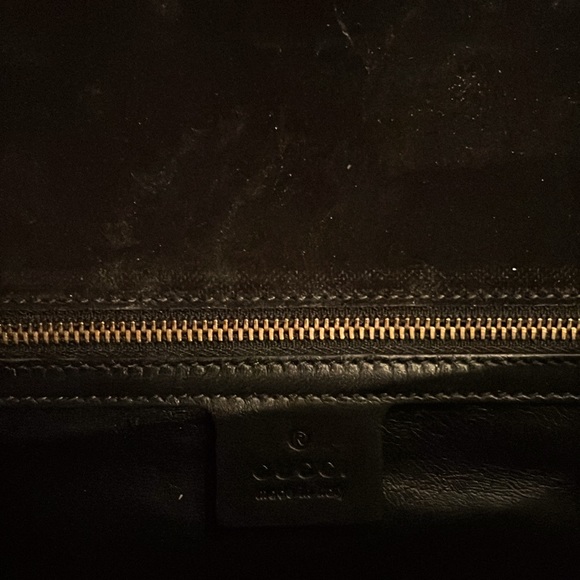 GUCCI PATENT BLACK CLUTCH NEW - Picture 4 of 4